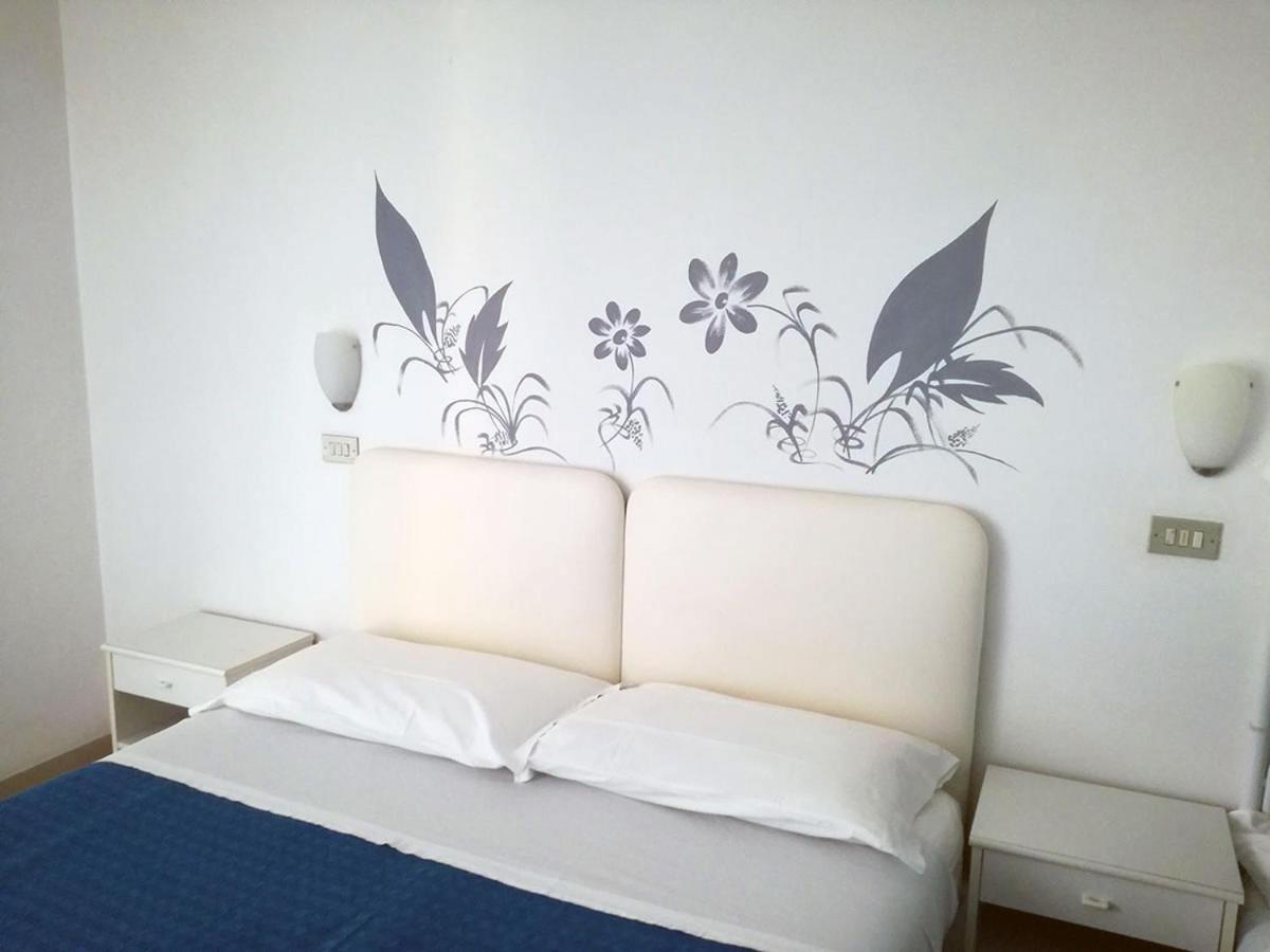 Hotel Serafini Rimini Zewnętrze zdjęcie