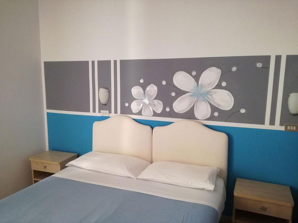 Hotel Serafini Rimini Zewnętrze zdjęcie